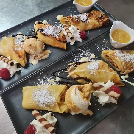 Hotel & Gasthaus Zum Eichenkranz Luckenwalde Exteriör bild