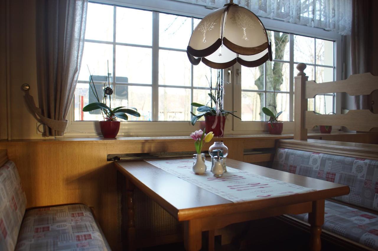 Hotel & Gasthaus Zum Eichenkranz Luckenwalde Exteriör bild