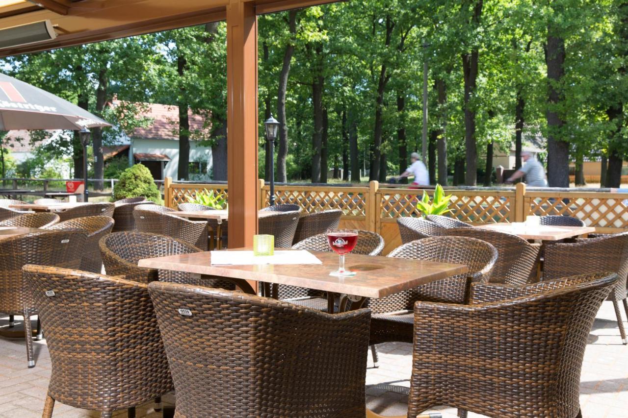 Hotel & Gasthaus Zum Eichenkranz Luckenwalde Exteriör bild